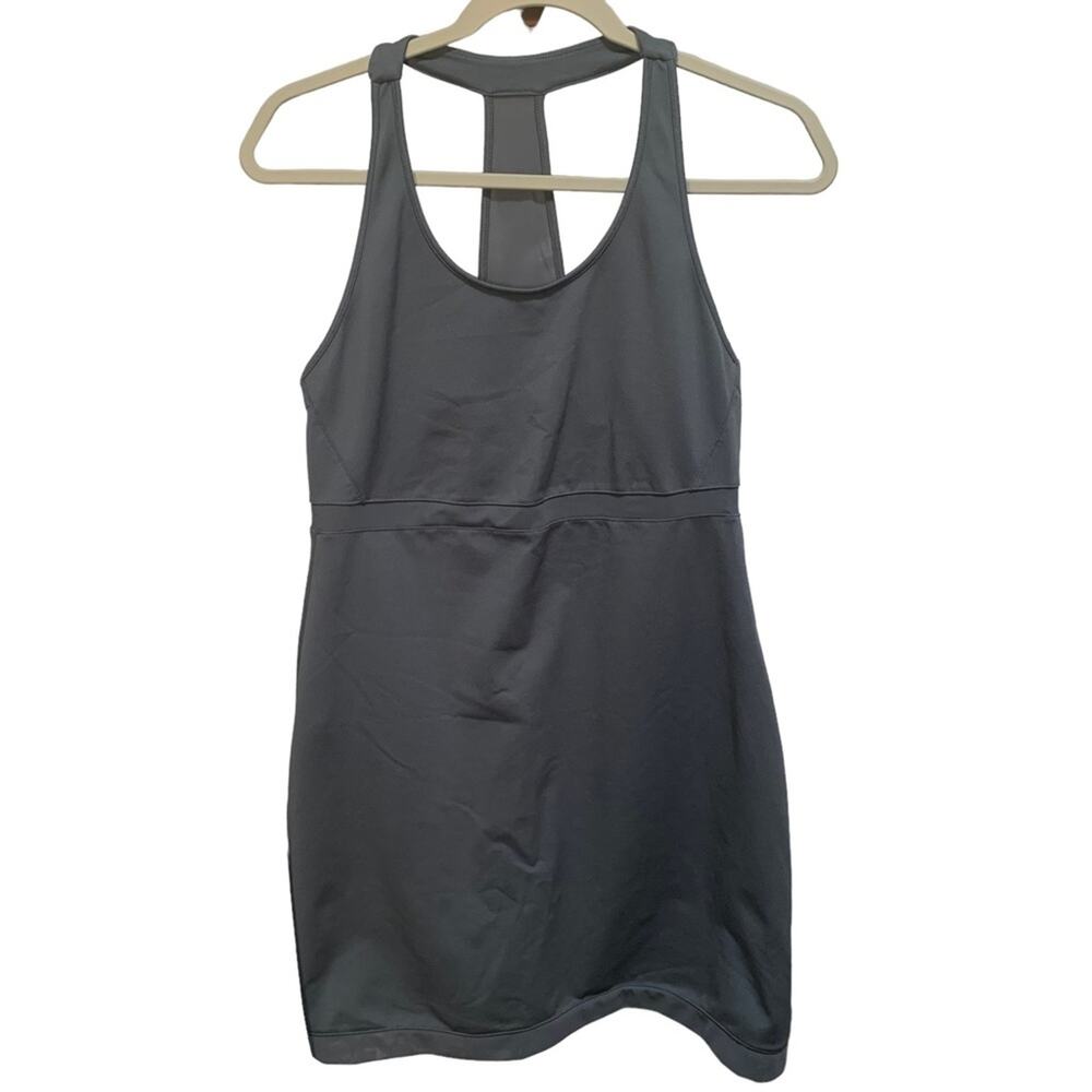 Gap fit Workout Racerback Gray Dress Size Medium Mesh Venting Active Wear Dress